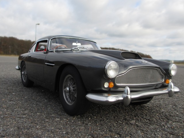 Aston Martin DB4 Series 1