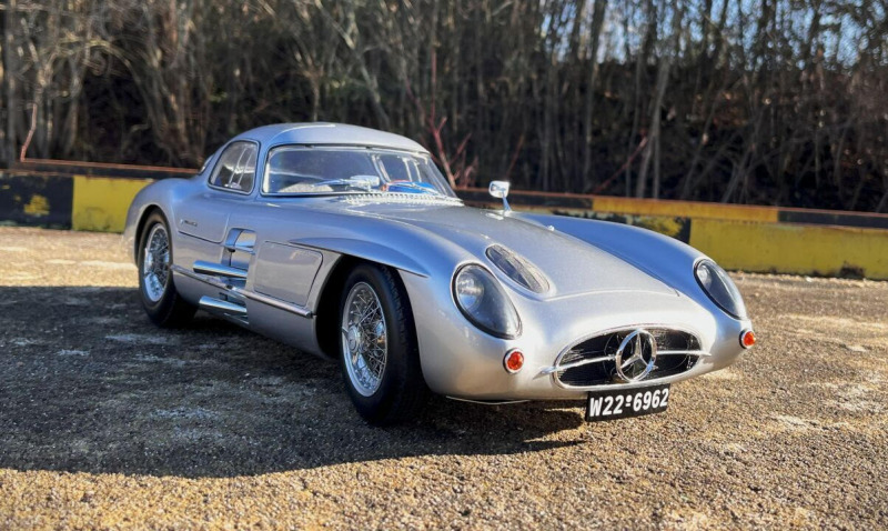 Mercedes-Benz 300 SLR Coupé