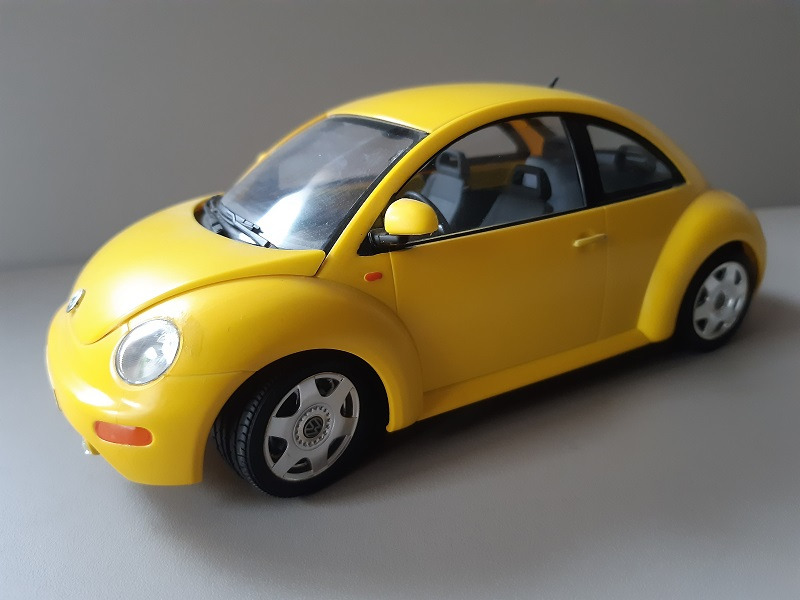 VW New Beetle