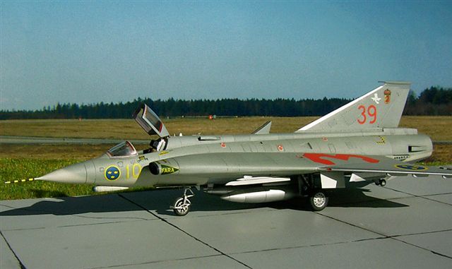 Saab J 35J Draken