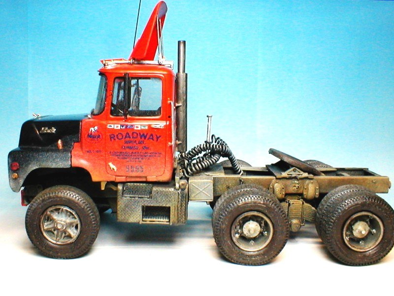 Mack DM 600