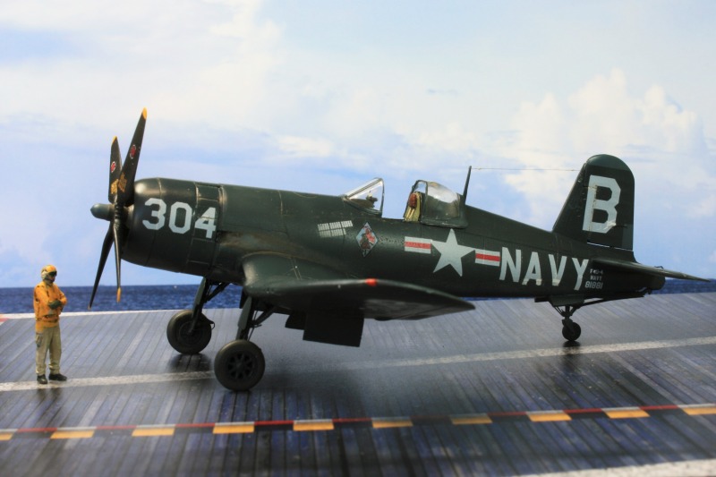 Chance Vought F4U-4 Corsair