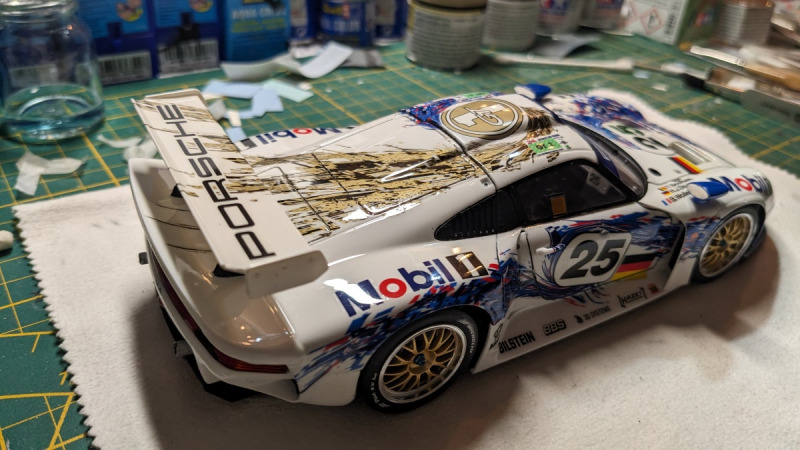 Porsche 911 GT1