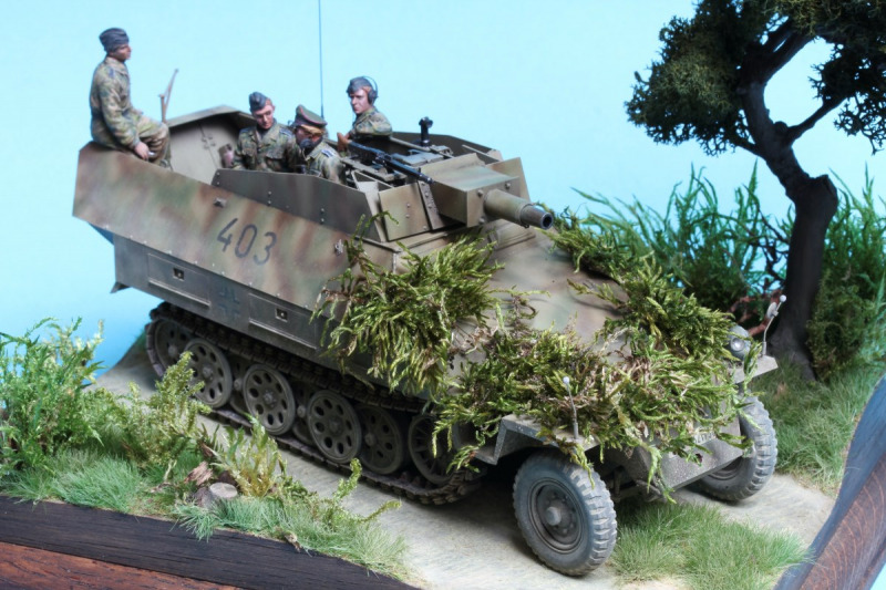 Sd.Kfz. 251/9 Ausf. D  Kanonenwagen