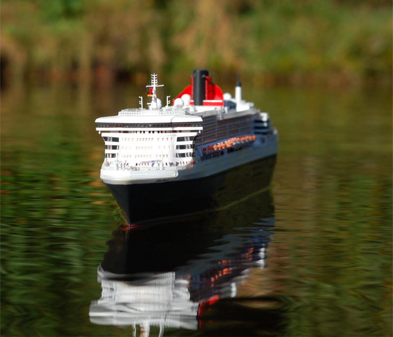 Ein Schiff gehört ins Wasser