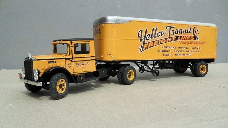 1932 Mack BM