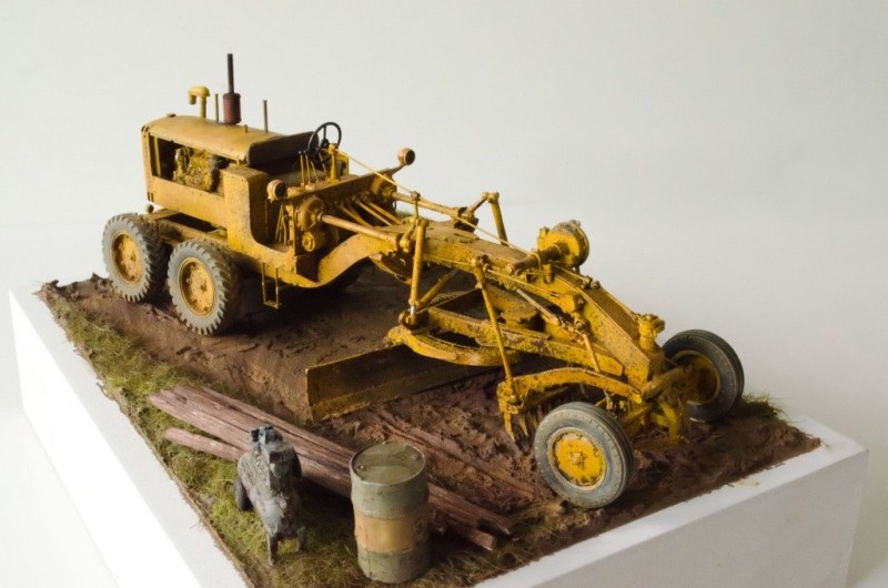 Caterpillar 12 Motor Grader