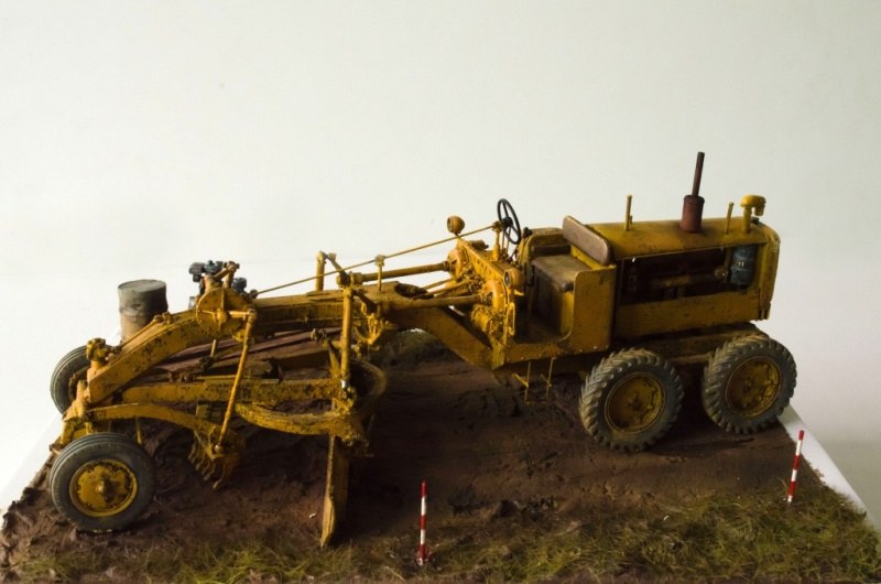 Caterpillar 12 Motor Grader