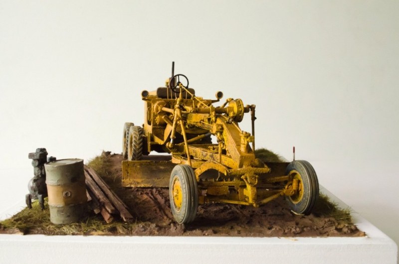 Caterpillar 12 Motor Grader