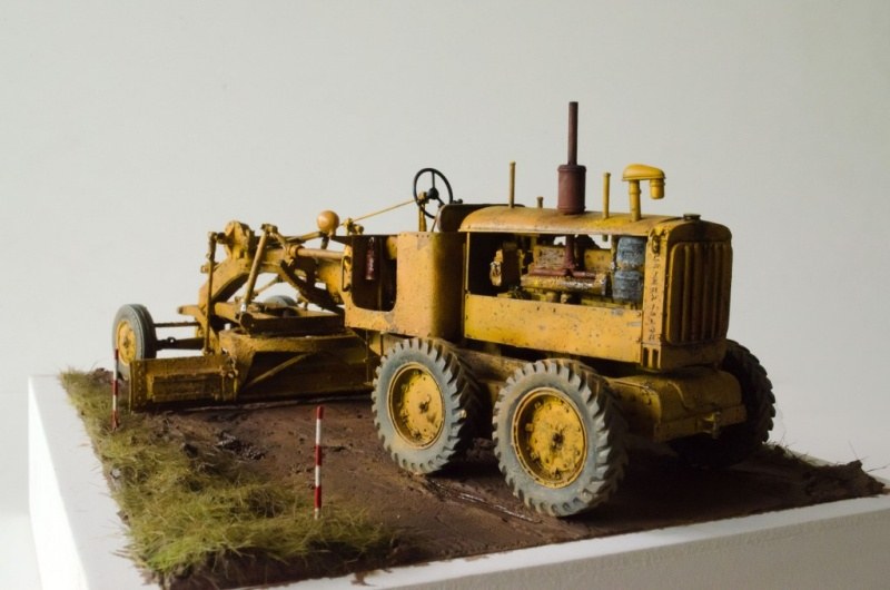 Caterpillar 12 Motor Grader