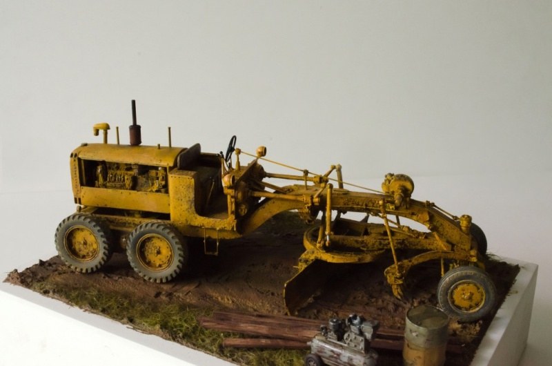 Caterpillar 12 Motor Grader