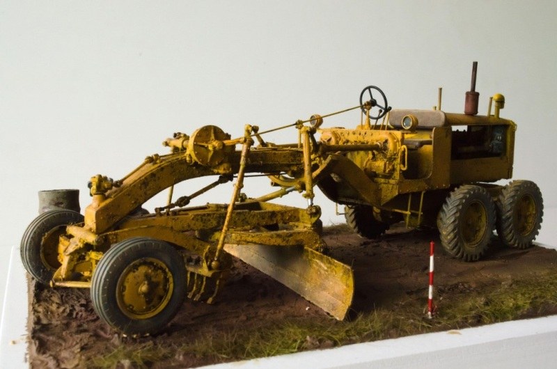 Caterpillar 12 Motor Grader