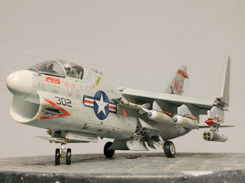 Image 512 of Italeri 1/72 A-7E Corsair II
