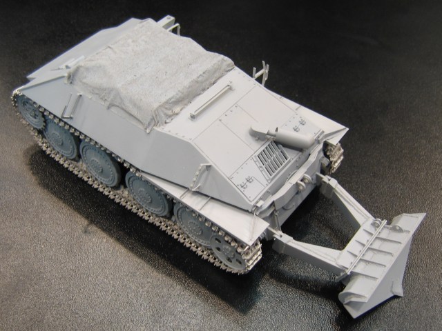 SKP Model: Berge-Hetzer in 1:35