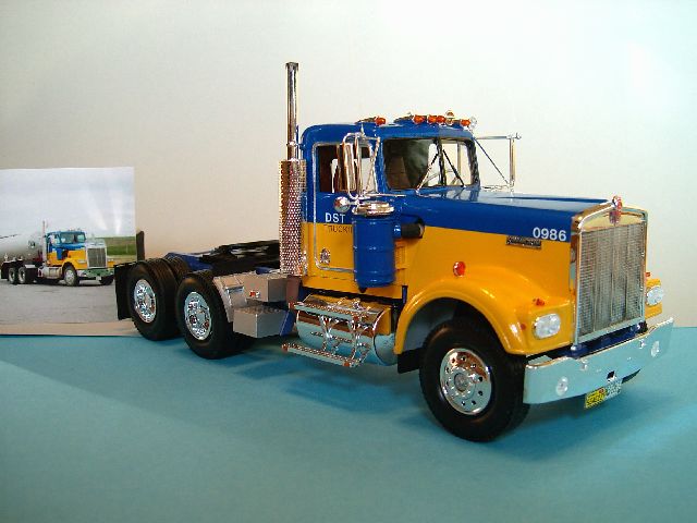 Kenworth W900 Daycab