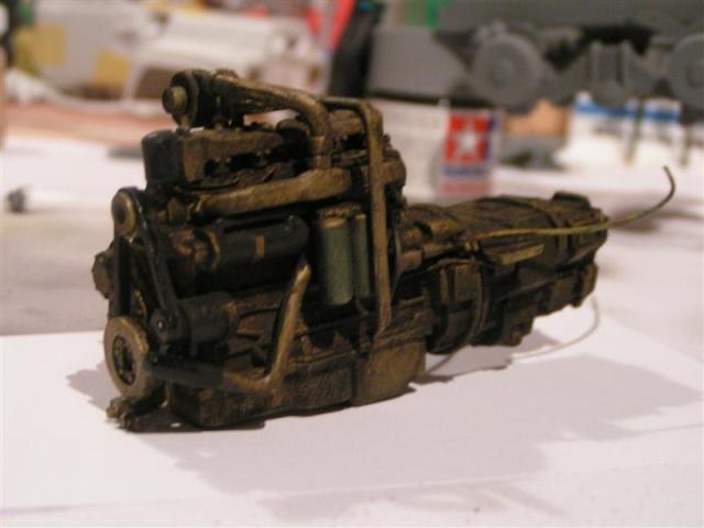 Mack R685