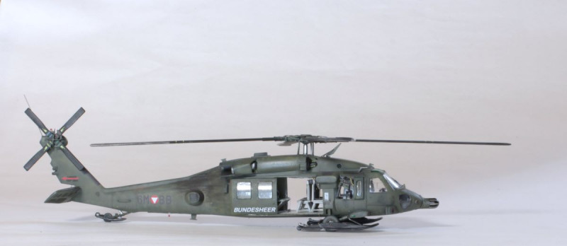 Sikorsky S-70A-42 Black Hawk