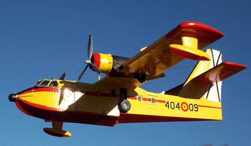 Canadair CL-215