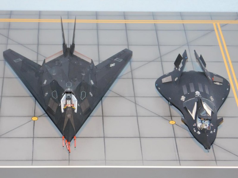 Vergleich Lockheed F-117 Nighthawk mit Lockheed F-19 Stealth Strike Fighter