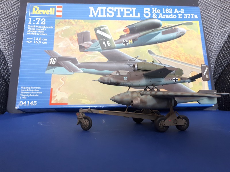 Mistel V. (Heinkel He 162 A-2 und Arado E377a)