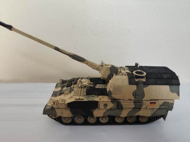 Panzerhaubitze 2000