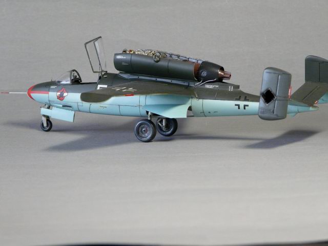 Heinkel He 162 A-2 Salamander