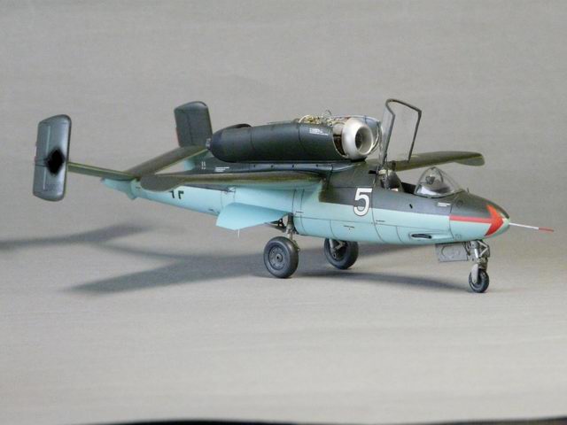 Heinkel He 162 A-2 Salamander