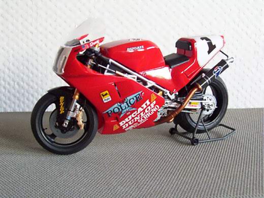 Ducati 888 Superbike Racer