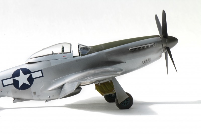 North American P-51D-5-NA Mustang