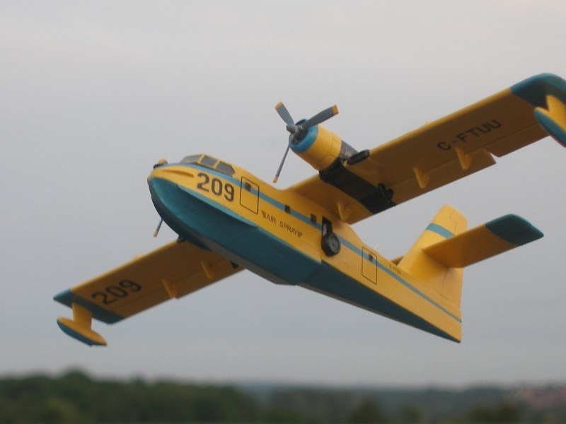 Canadair CL-215 Scooper