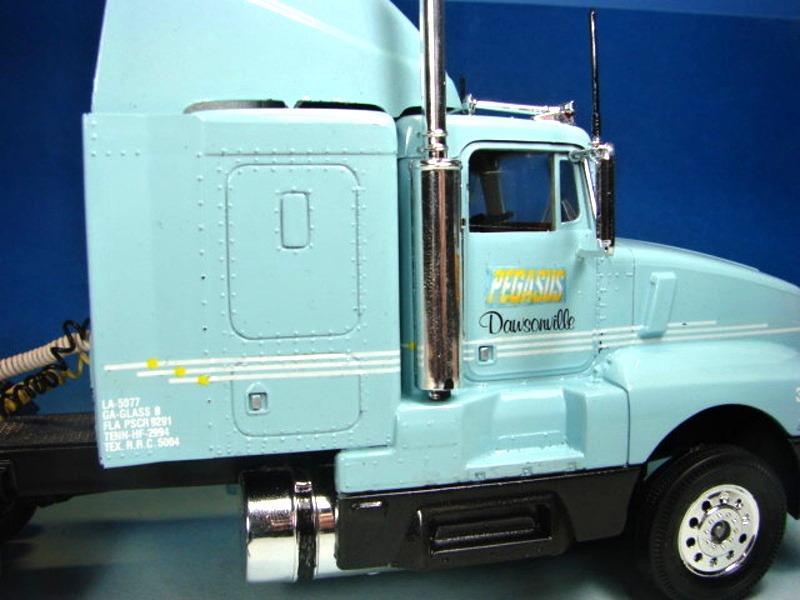 Kenworth T600 mit Reefer Trailer