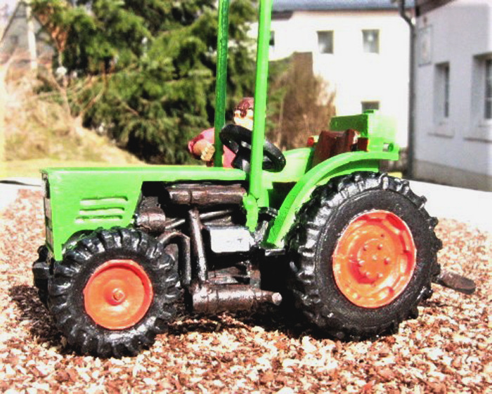 Fendt Farmer 204 Schmalspur-Traktor für den Weinbau