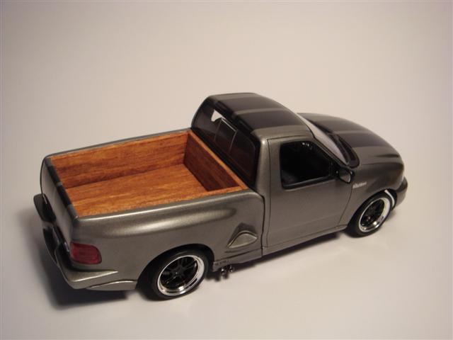 1999 Ford F-150 SVT Lightning Pickup