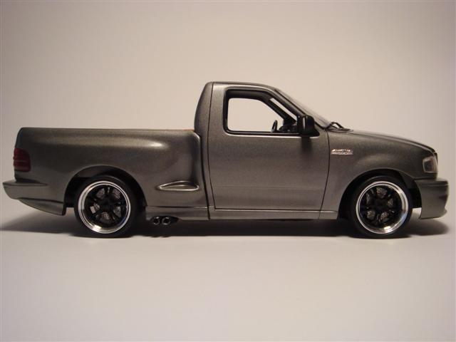 1999 Ford SVT F-150 Lightning Pickup