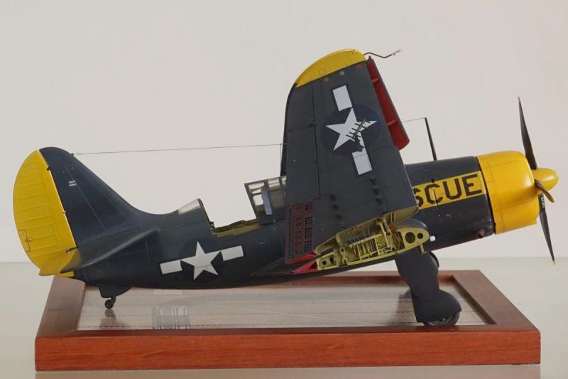 Curtiss SB2C-4 Helldiver