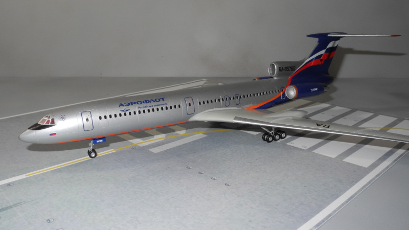 Zvezda Z7004 500787004 - 1:144 Tupolev TU-154M Airliner Zvezda Z7004 500787004 - 1:144 Tupolev TU-154M Airliner