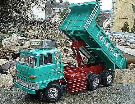 Mitsubishi Fuso Dump Truck