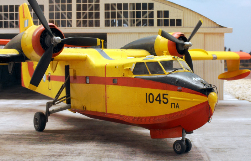 Canadair CL-215