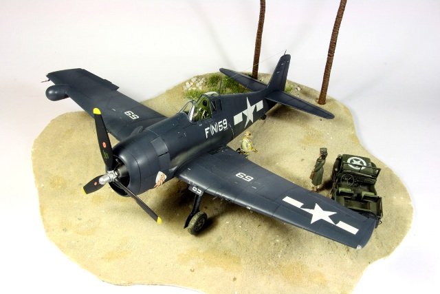 Grumman F6F-5N Hellcat