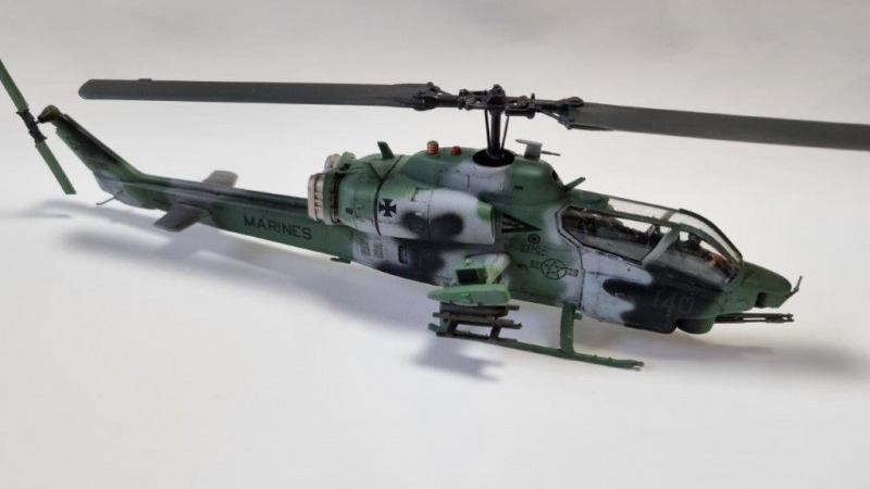 Bell AH-1W Super Cobra