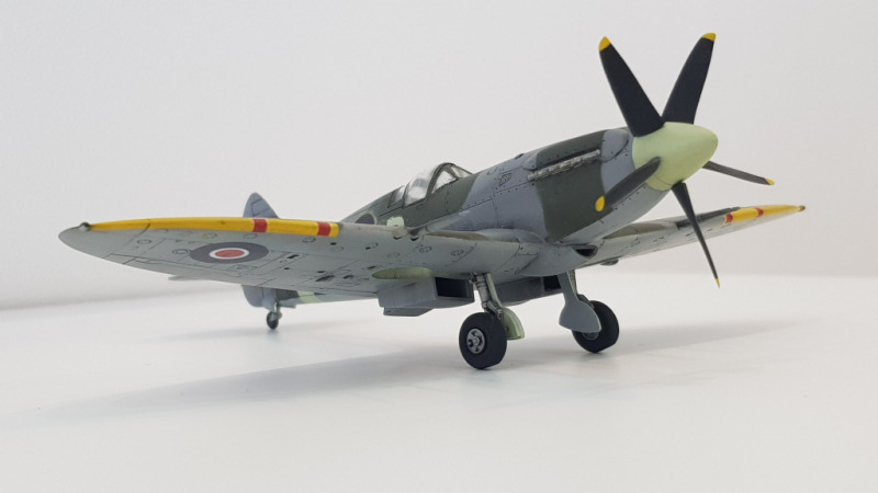 Supermarine Spitfire Mk.XIV c