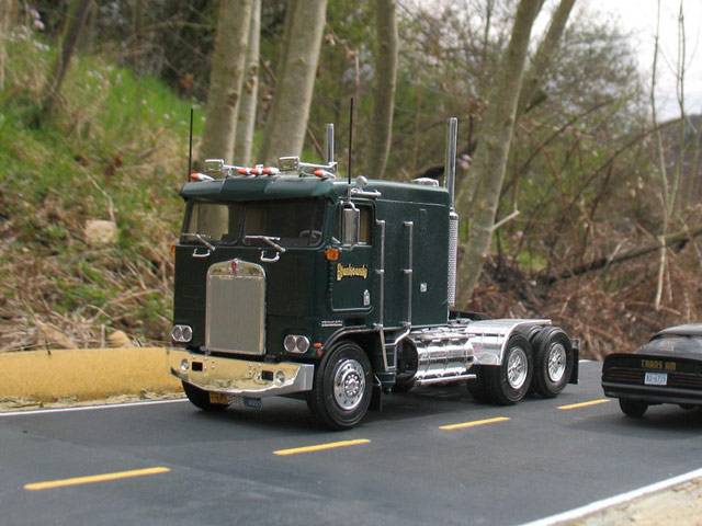 Kenworth K100 VIT