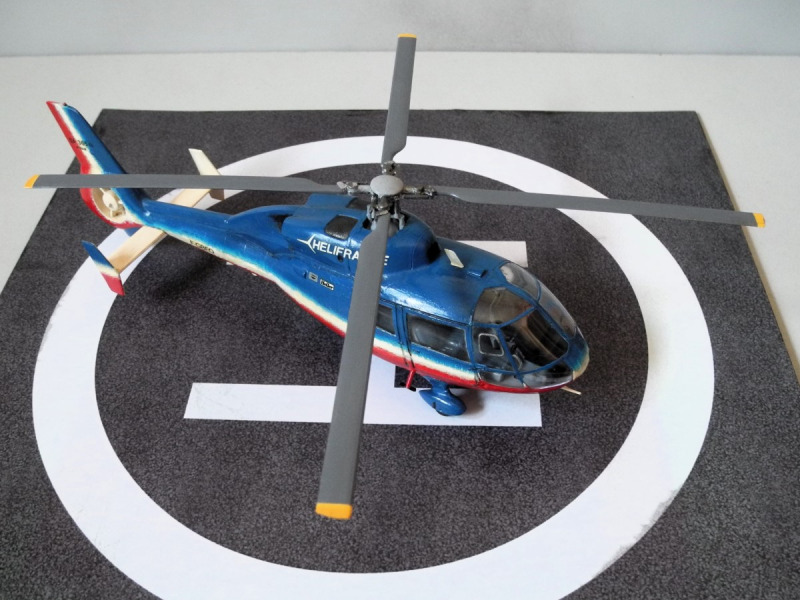 Aérospatiale SA 365 C1 Dauphin 2