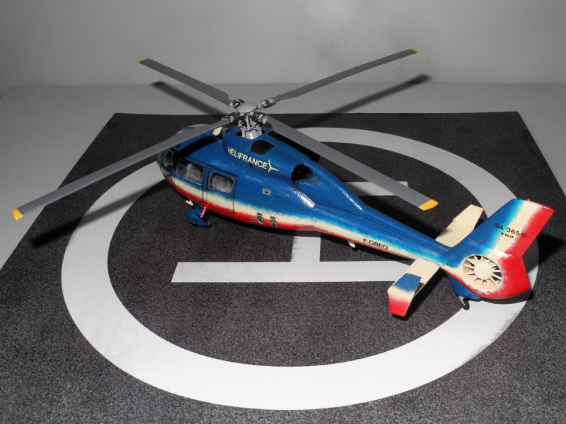 Aérospatiale SA 365 C1 Dauphin 2
