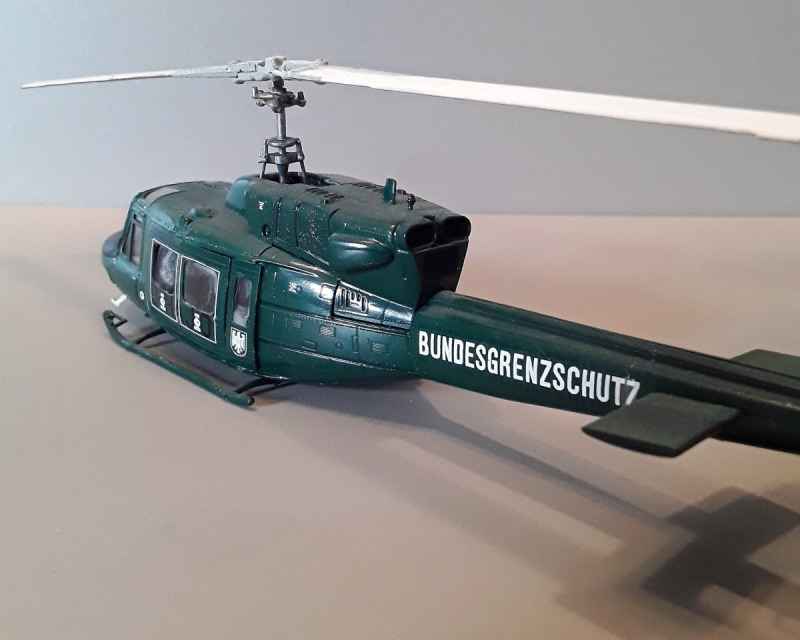 Bell 212