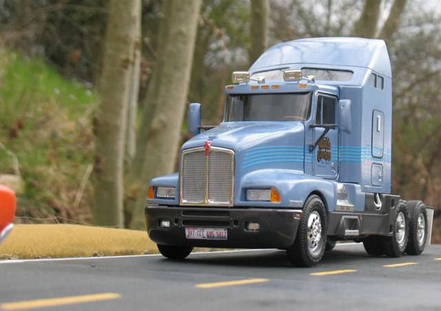 Kenworth T600A