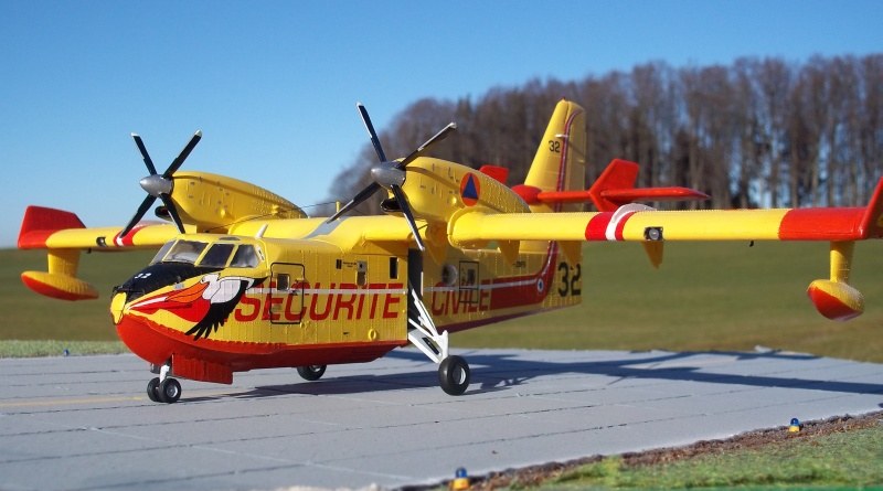 Canadair CL-415