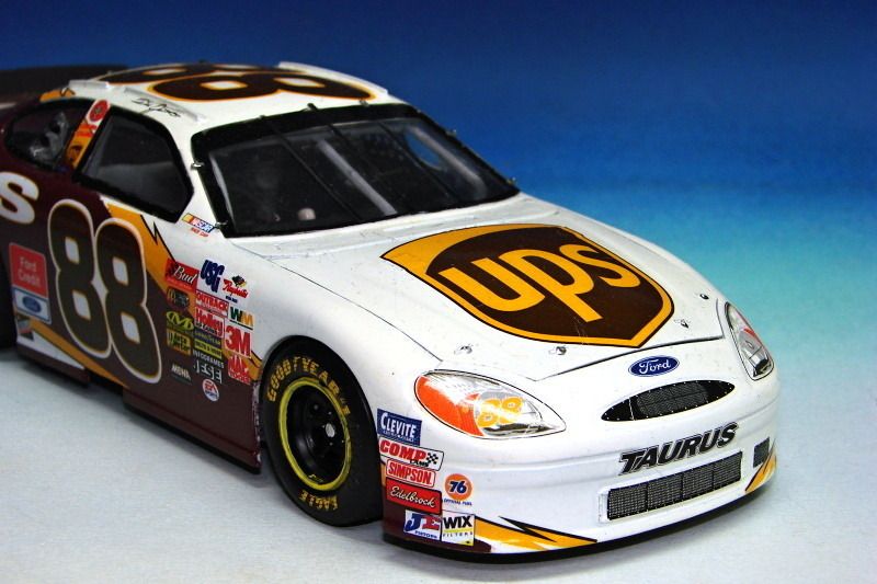 2003 Ford Taurus