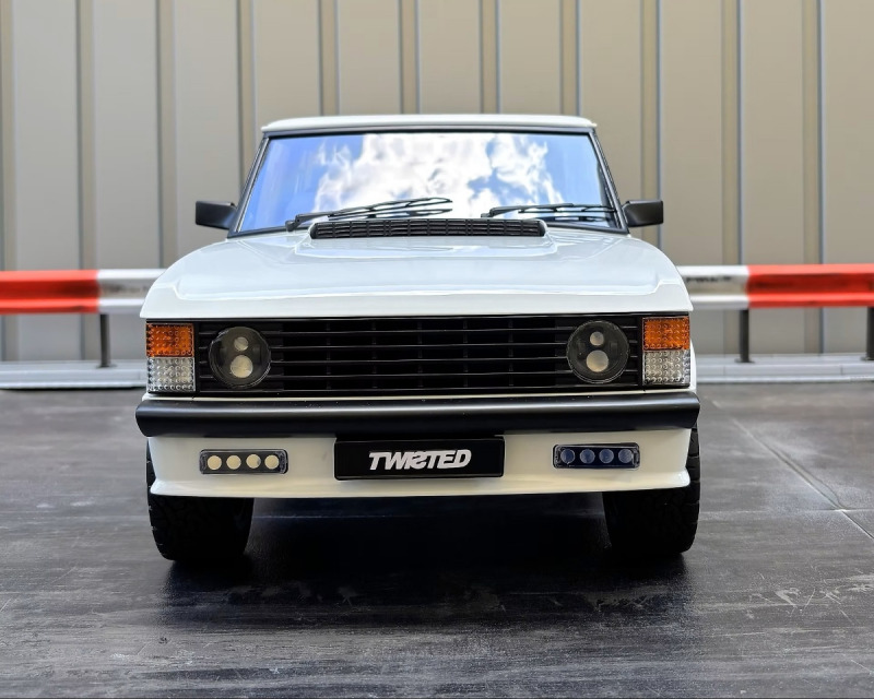 Twisted Range Rover