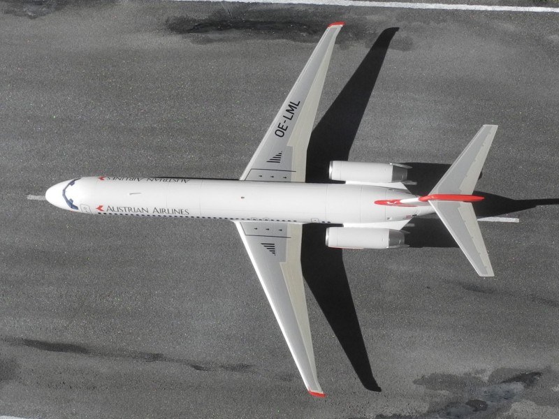 McDonnell Douglas MD-87